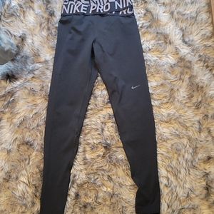 Nike leggings
